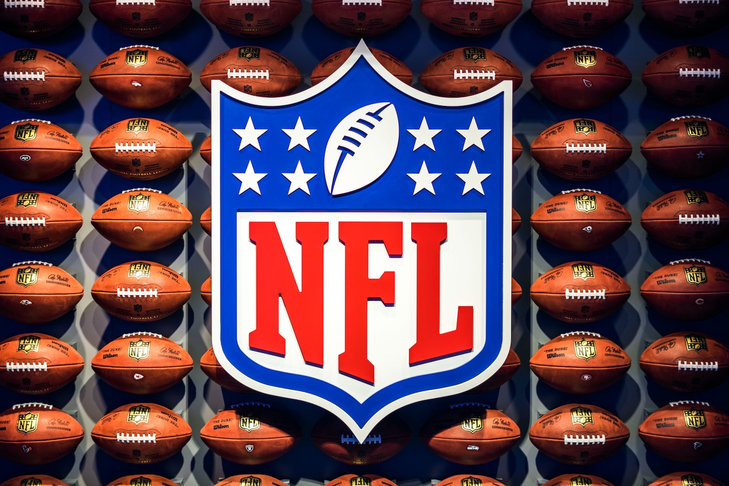 Apple has reportedly dropped out of NFL Sunday Ticket negotiations