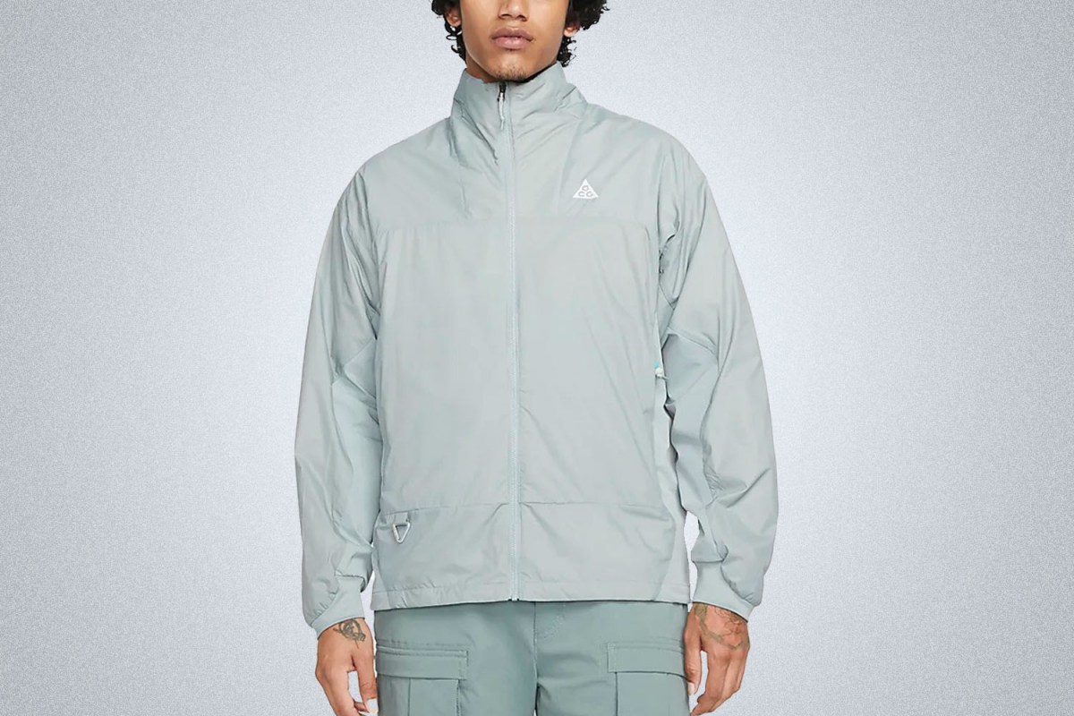 Nike ACG “Sierra Light” Jacket