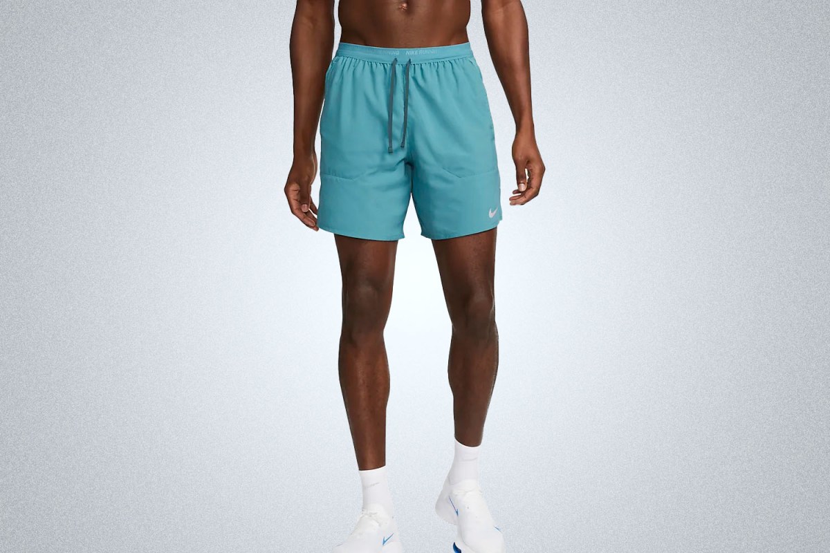 Nike Stride Men’s Dri-FIT 7″ Brief-Lined Running Shorts