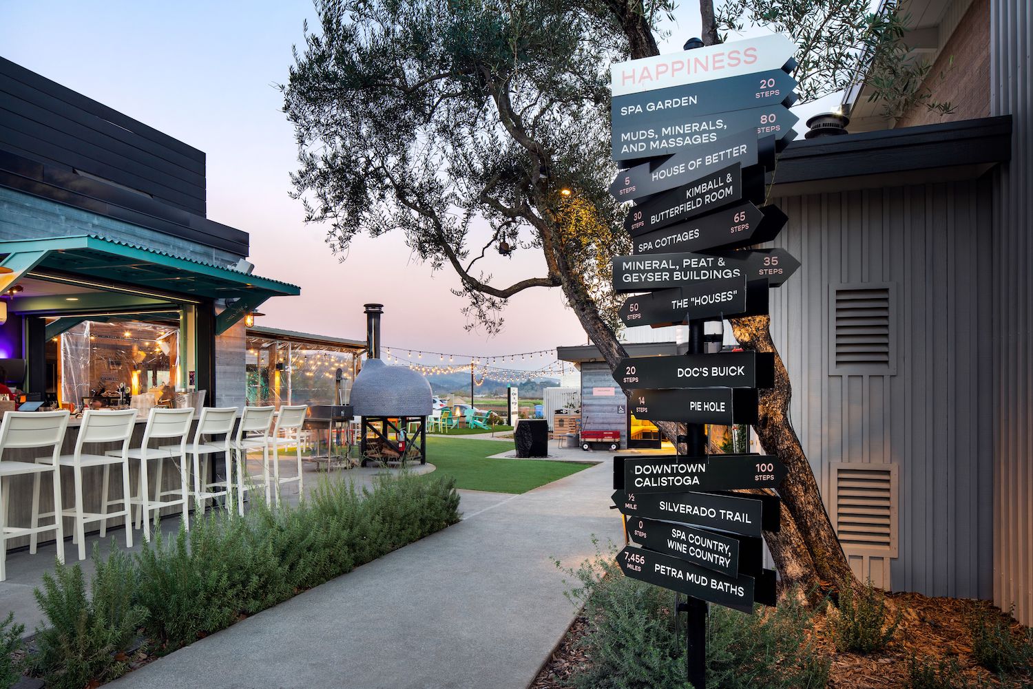 The bar at House of Better