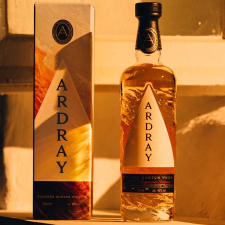 The bottle and box for Ardray