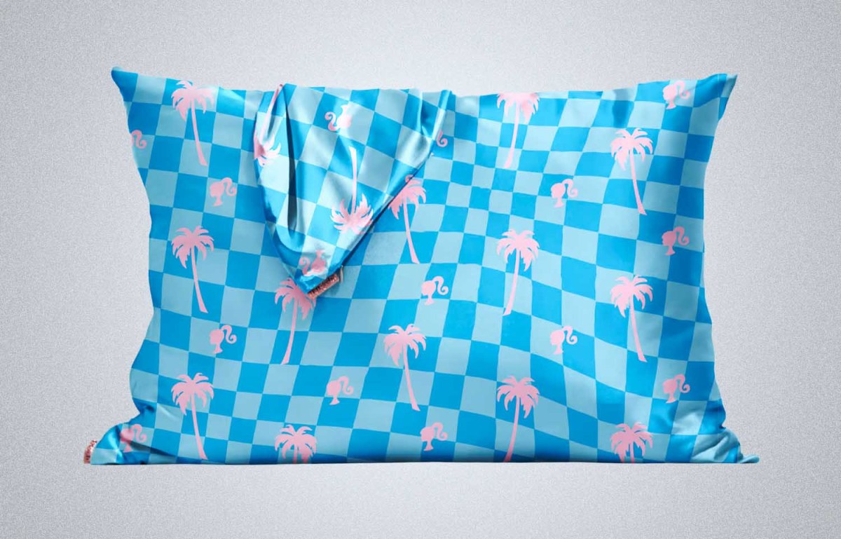 Barbie x Kitsch Satin Pillowcase in Malibu