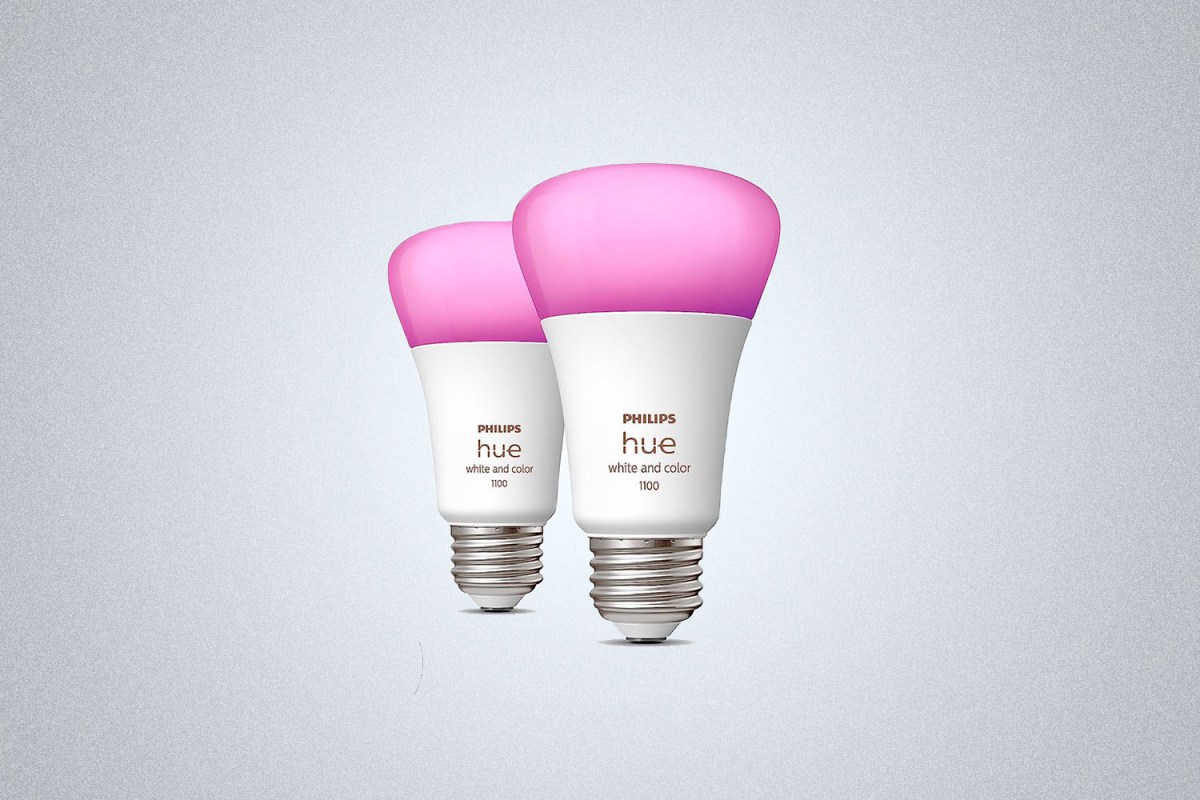 Philips Hue White and Color A19 75W Bundle