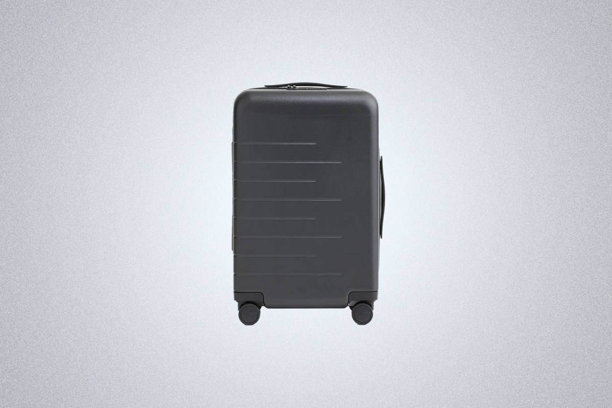 Quince Carry-On Hard Shell Suitcase 20″