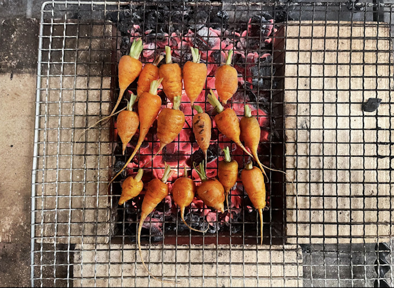 roasted carrots on a tray
