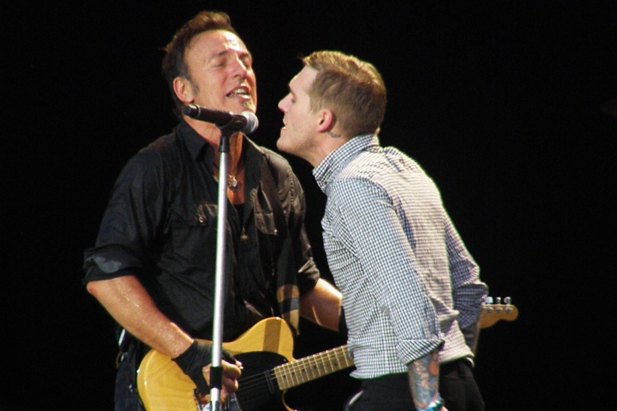 Team Springsteen Bruce Springsteen Teams Up With The Gaslight Anthem - InsideHook