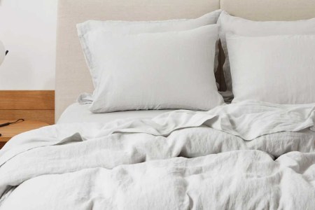 In Need of a Bedding Upgrade? Try Parachute’s Linen Sheets.