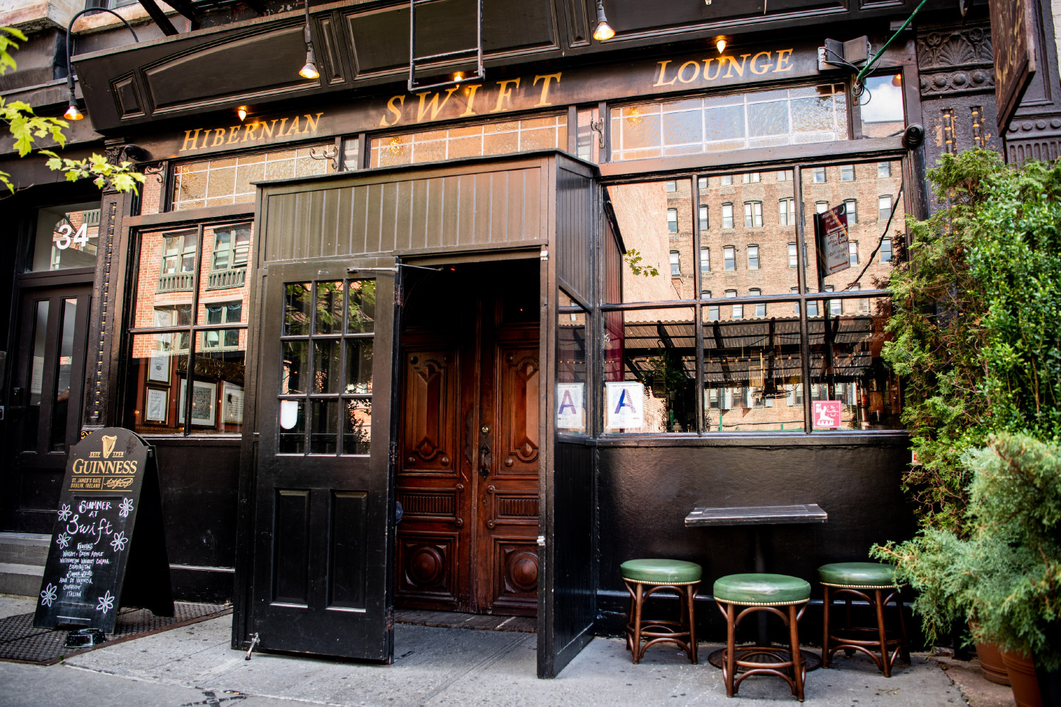 Swift Hibernian Lounge in New York City