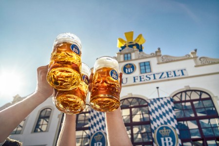 The Complete Guide to Oktoberfest Beer