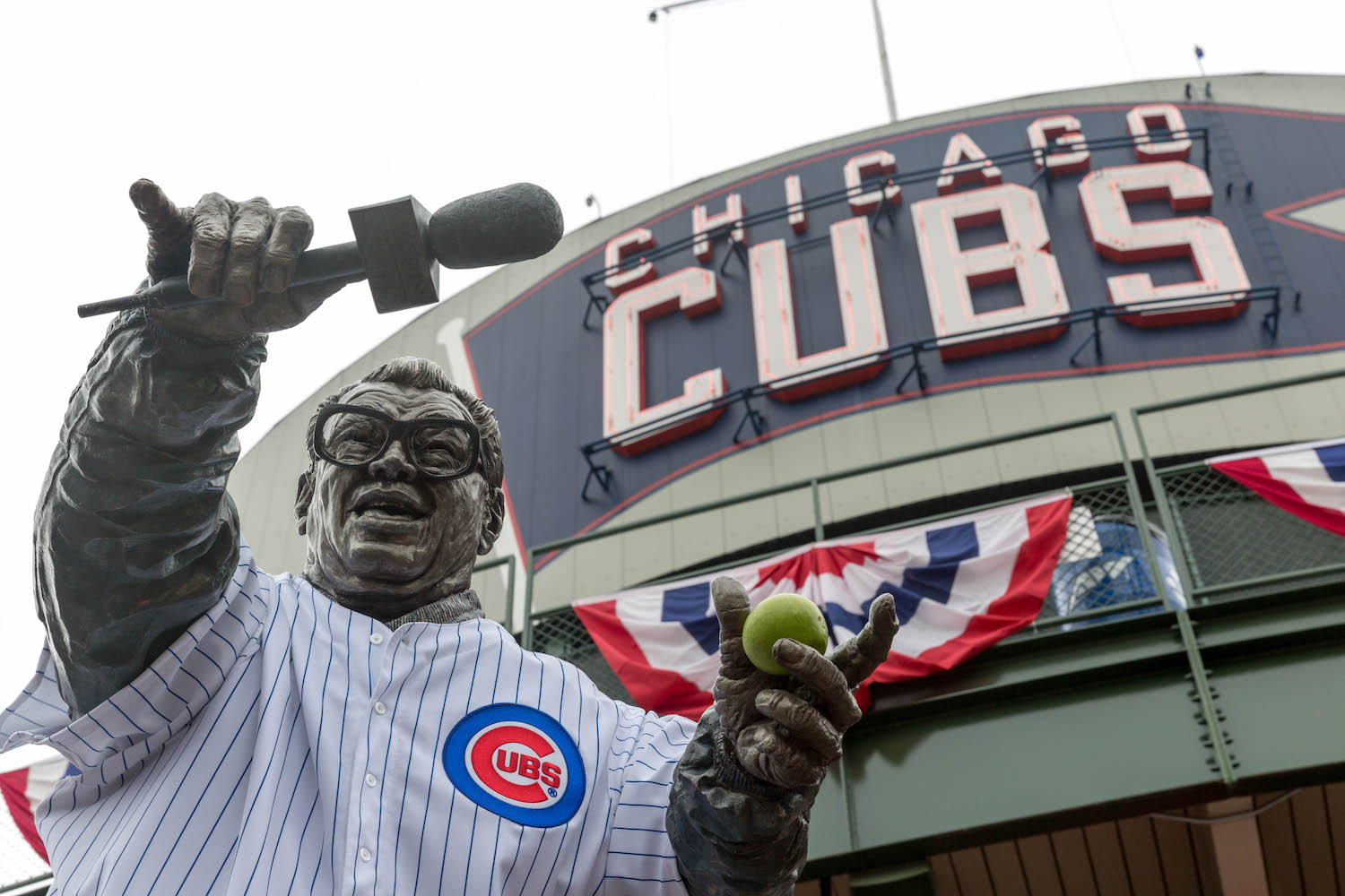 Harry Caray statue outside Wrigley Field