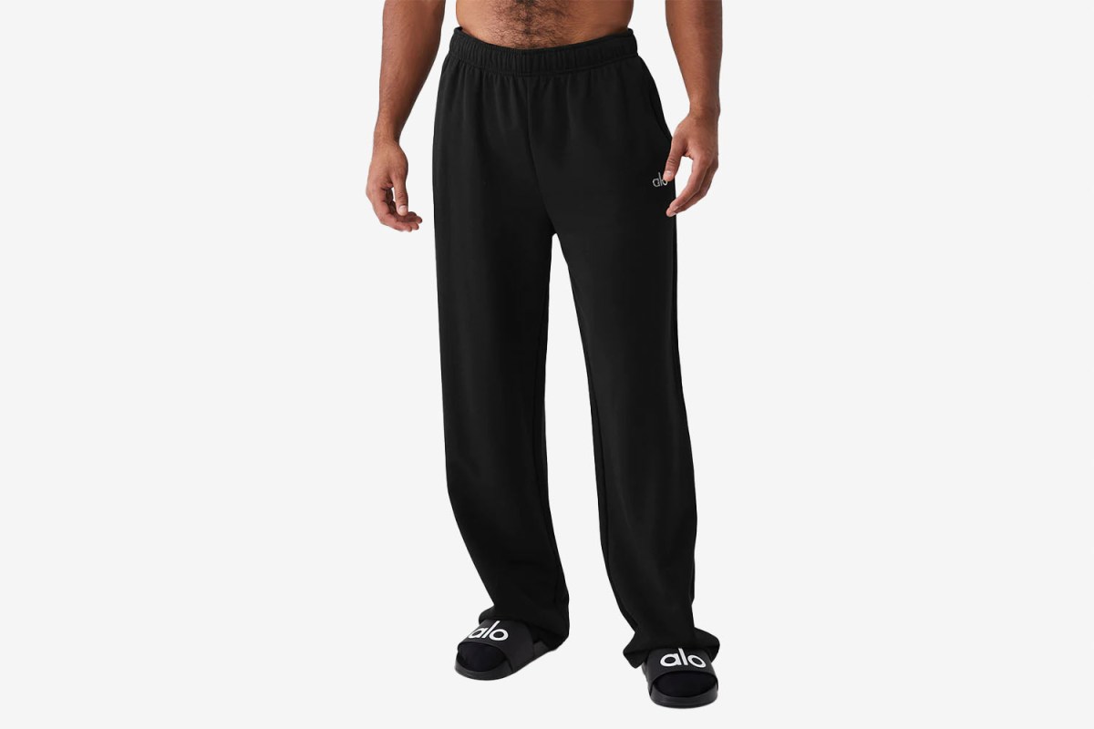 Alo Yoga Accolade Straight Leg Sweatpant