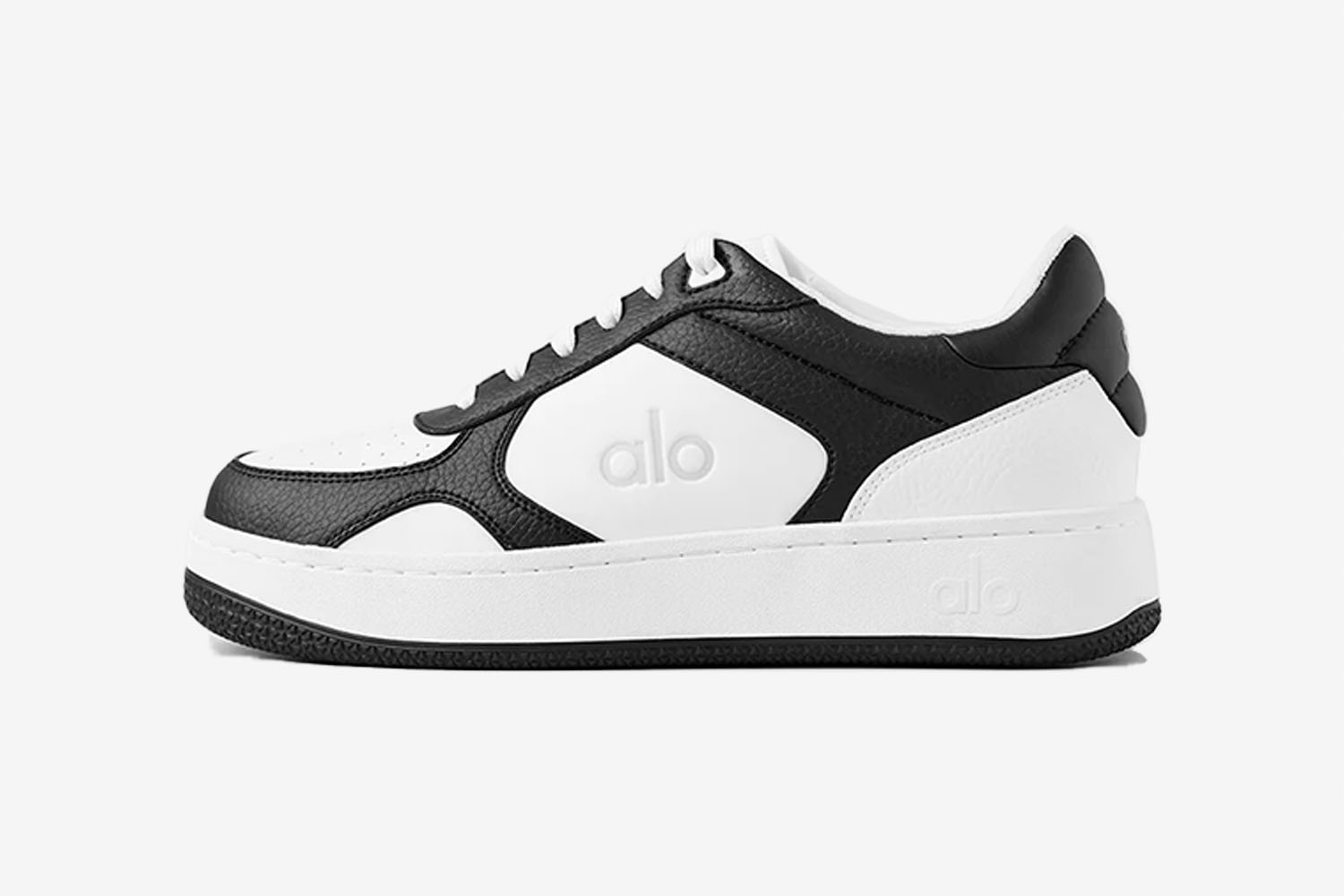 Alo Yoga ALO x 01 Classic Sneaker