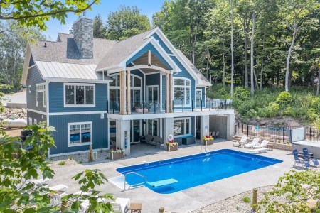 Blue Water's Edge, a vacation rental house on Lake Michigan