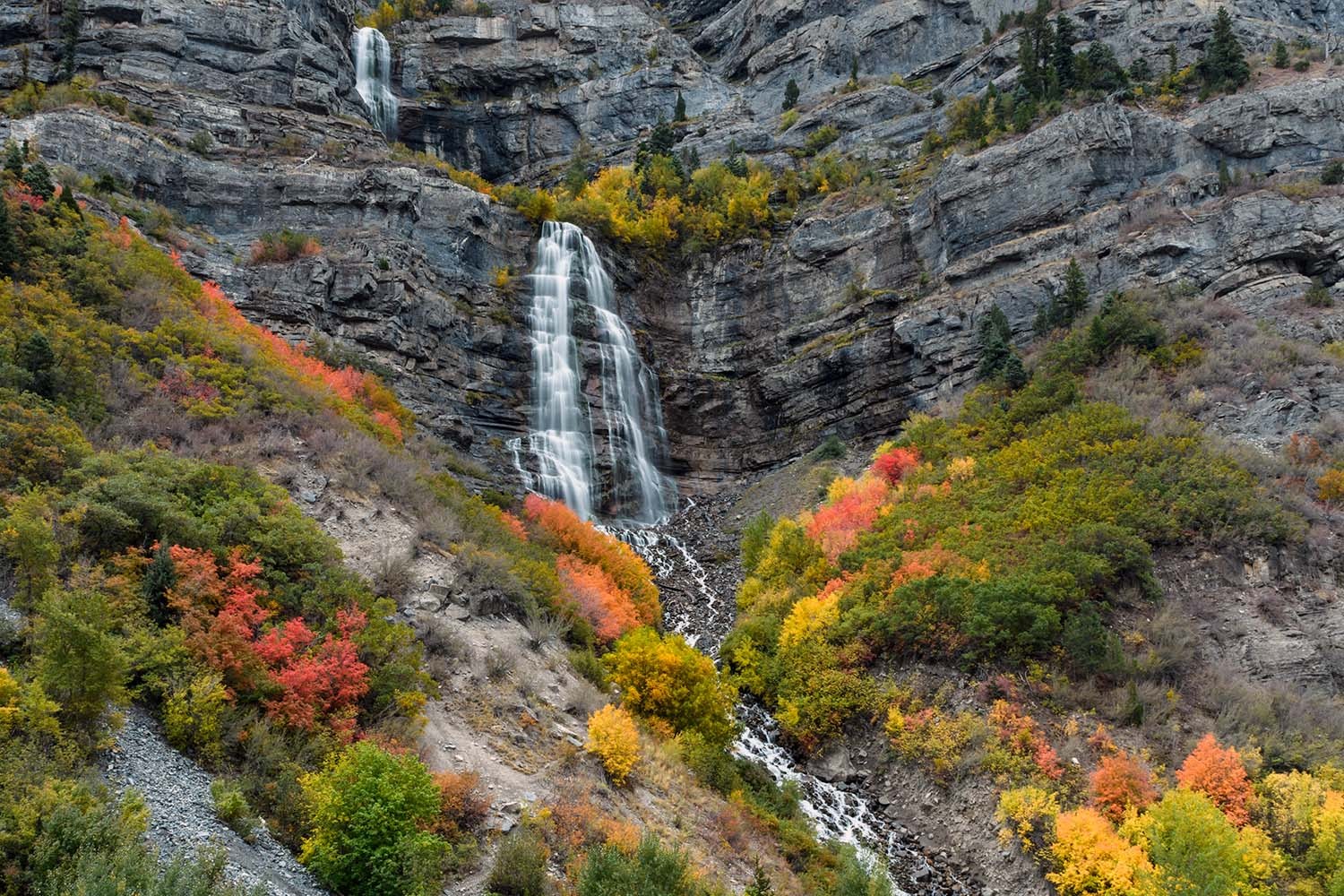 11 Scenic Drives and Hikes For The Best Fall Foliage - InsideHook