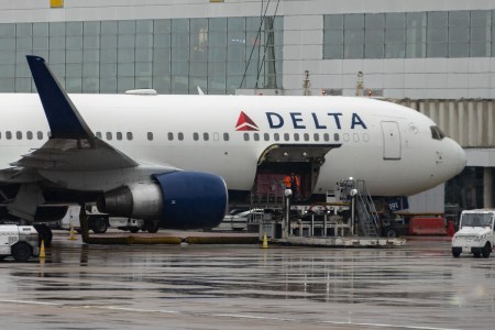 Delta airlines jet