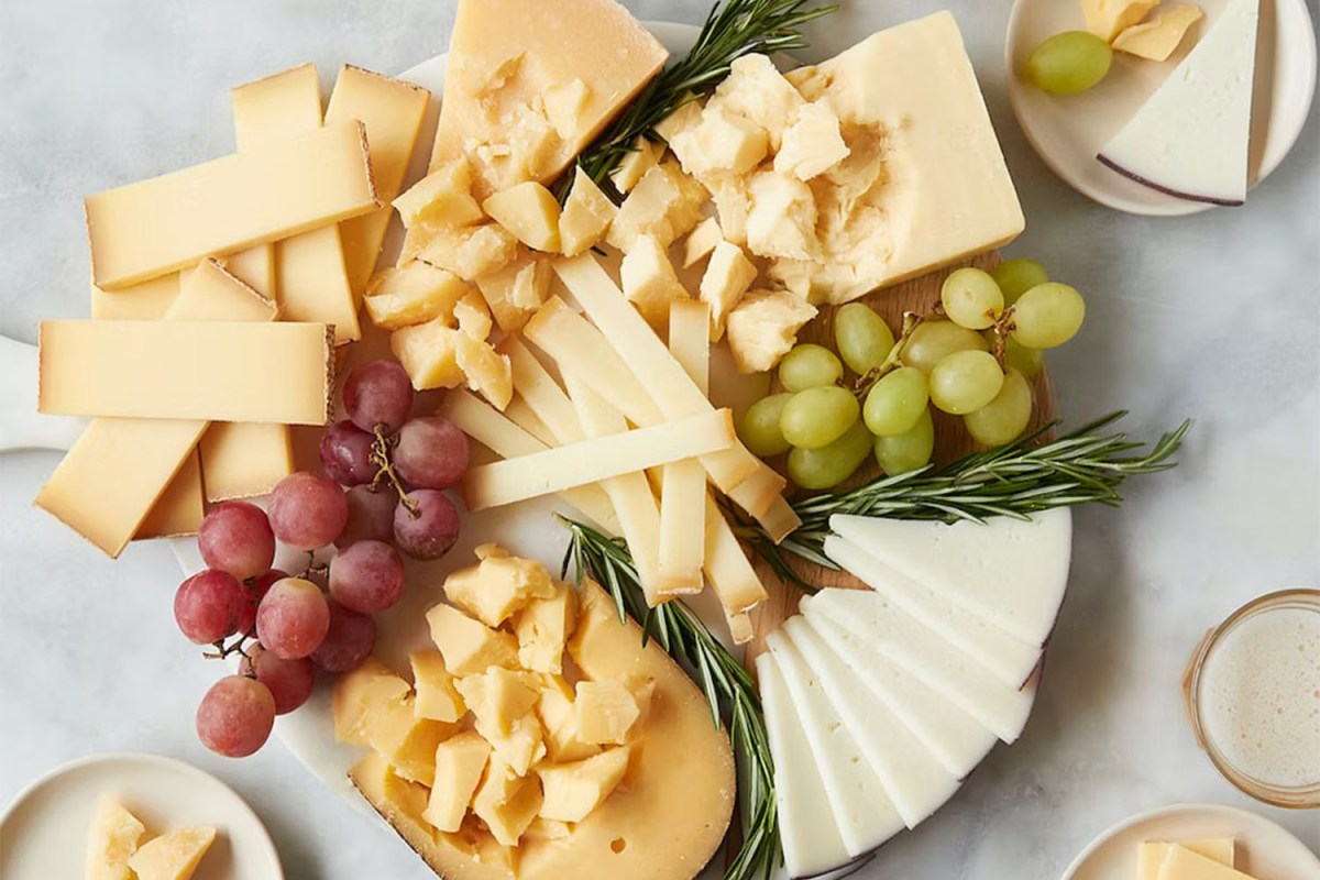 For the jetsetter: Cheeses of the World Sampler