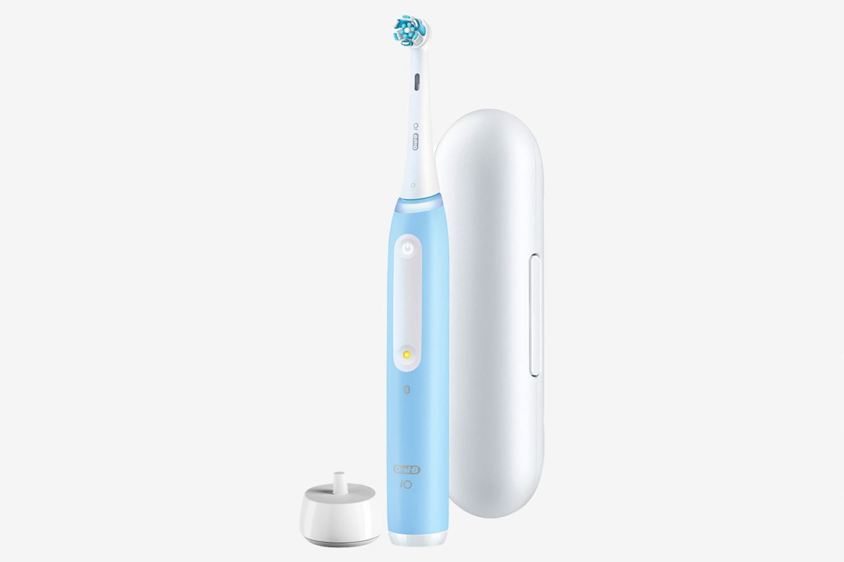 Best Affordable Oral-B Option: Oral-B iO Series 4 Rechargeable Electric Toothbrush