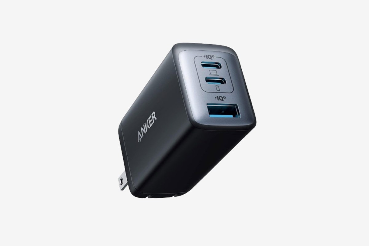 Anker’s Nano II Is Your Ideal Travel Charger