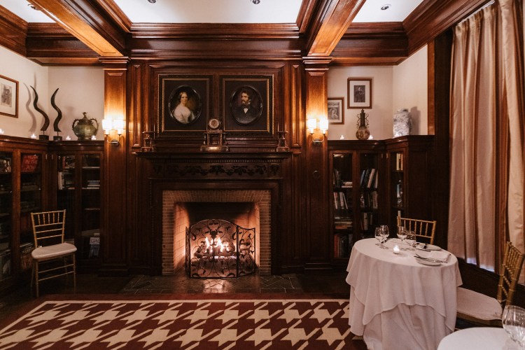 Interior of the Lamb's Club