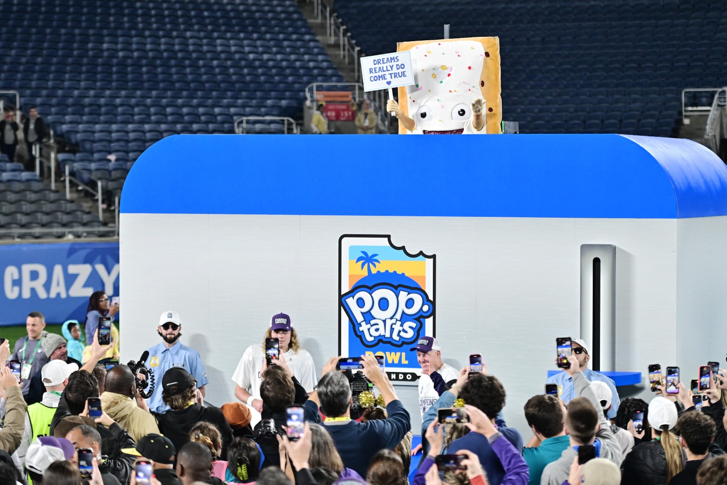 Pop-Tart Bowl mascot
