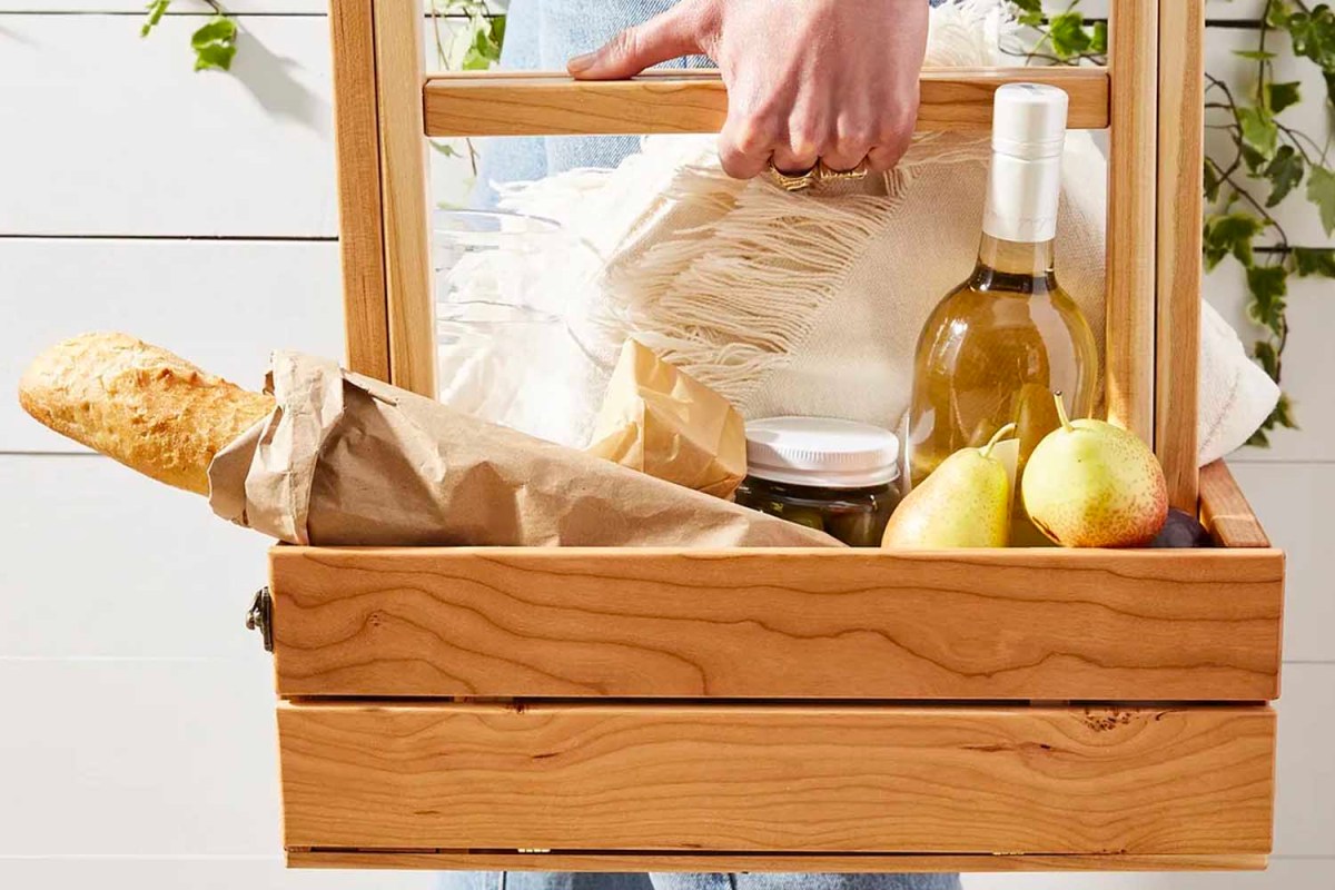 Mikel Customs Folding Picnic Basket u0026amp;amp; Table