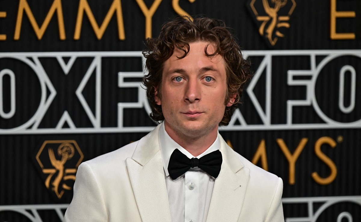 US actor Jeremy Allen White arrives for the 75th Emmy Awards at the Peacock Theatre at L.A. Live in Los Angeles on January 15, 2024. (Photo by Frederic J. Brown / AFP) (Photo by FREDERIC J. BROWN/AFP via Getty Images)