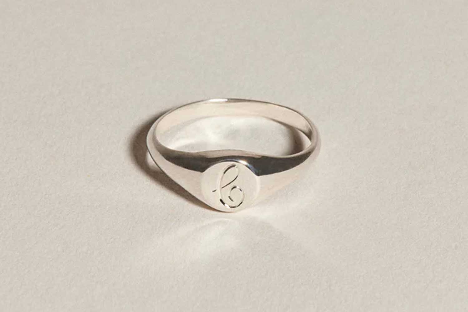 J. Hannah Demi Signet