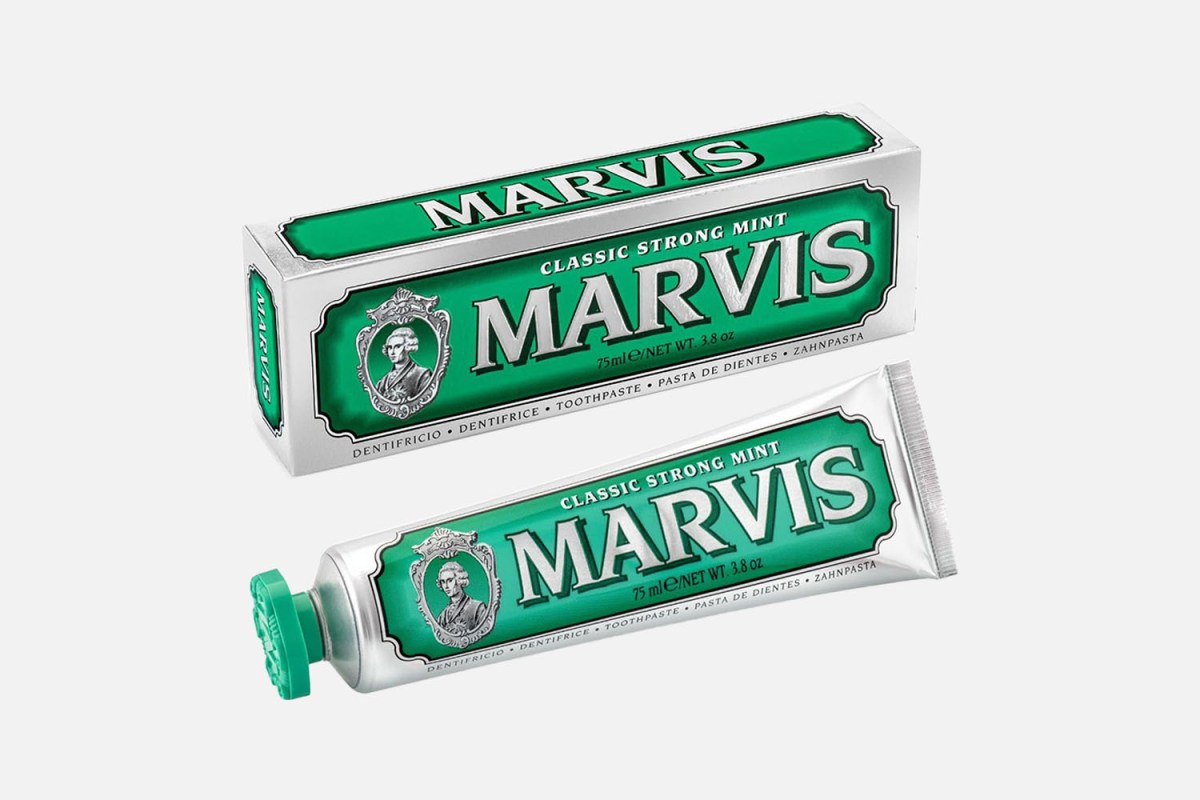 The Toothpaste  – Marvis Classic Strong Mint Toothpaste