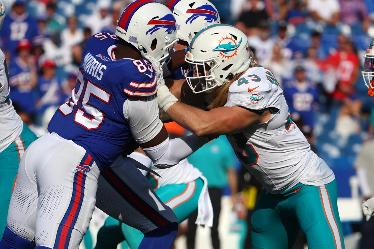 The Miami Dolphins mixing it up with the Buffalo Bills at Highmark Stadium. We talk to betting experts about the Week 18 NFL games.