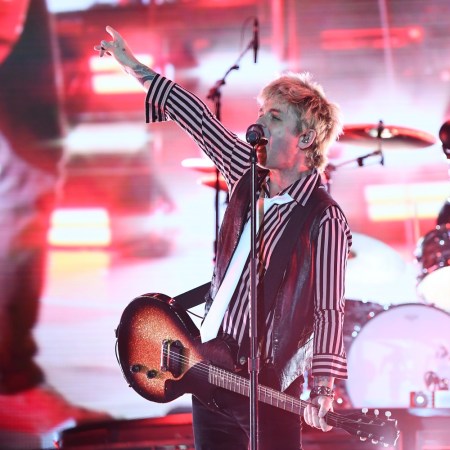 Green Day perform live