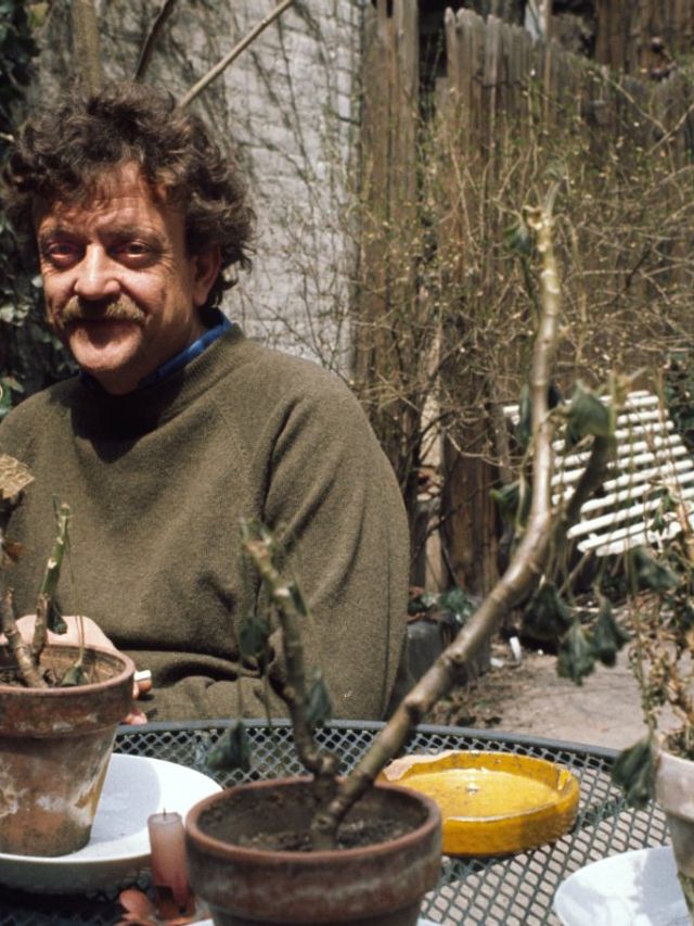 Kurt Vonnegut’s Advice for Making the Most of Your Day