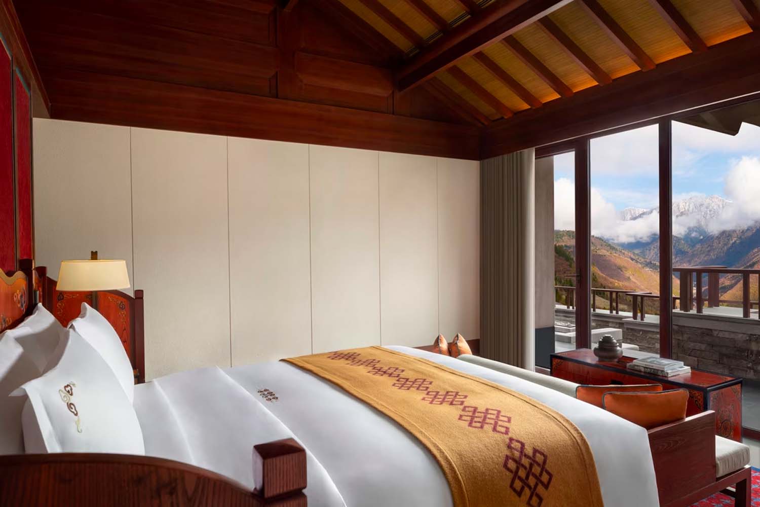 a guest room in Rissai Valley Ritz-Carlton