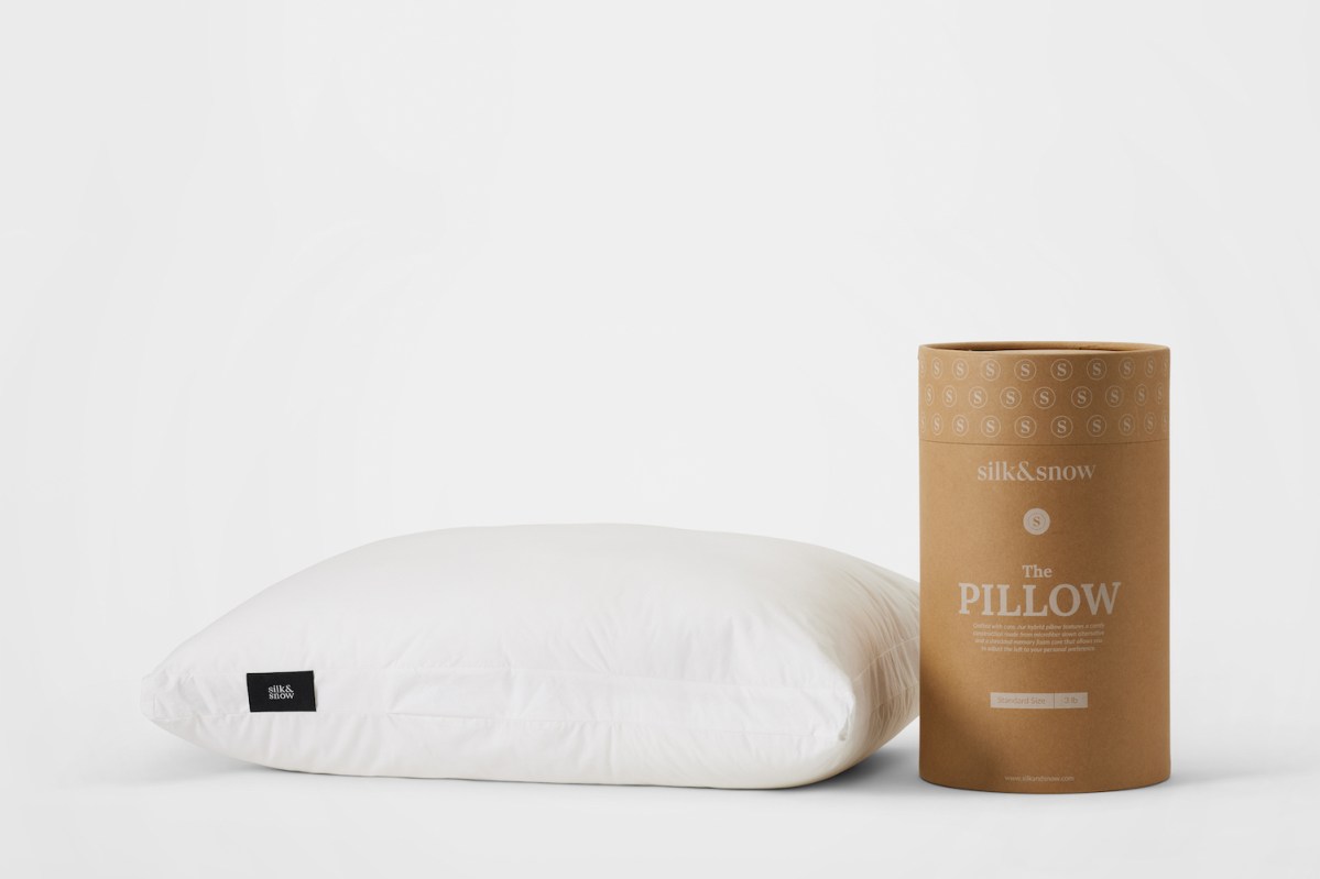 Silk & Snow The Silk & Snow Pillow