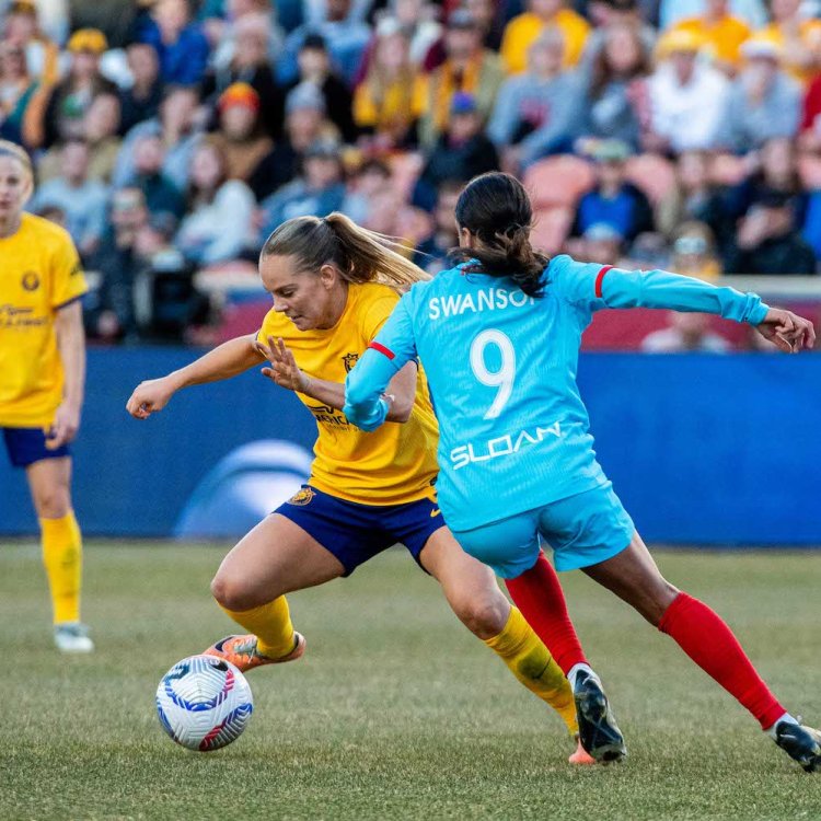 Sandy, Utah, USA; Utah Royals FC midfielder Agnes Nyberg (6) controls the ball against Chicago Red Stars forward Mallory Swanson (9) in the second half at America First Field