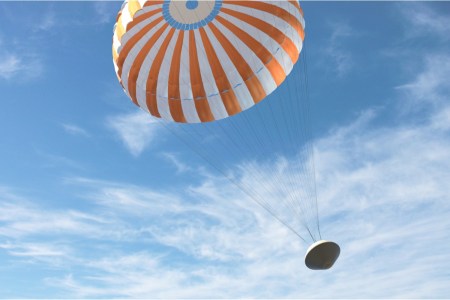 Varda capsule with parachute
