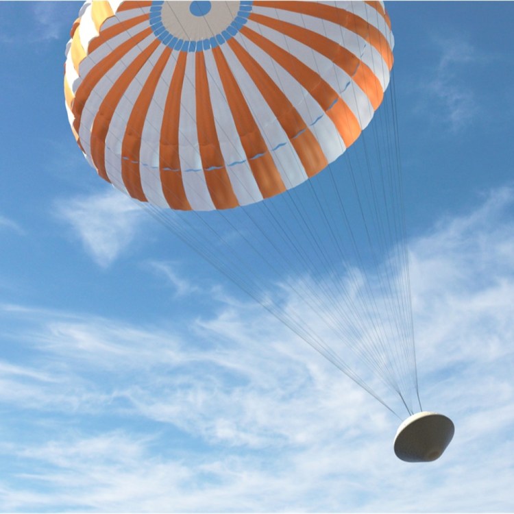 Varda capsule with parachute