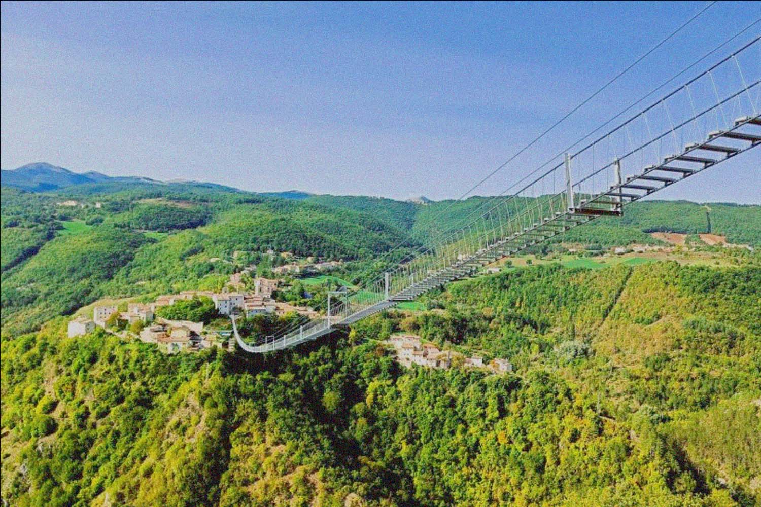 The Sellano suspension bridge