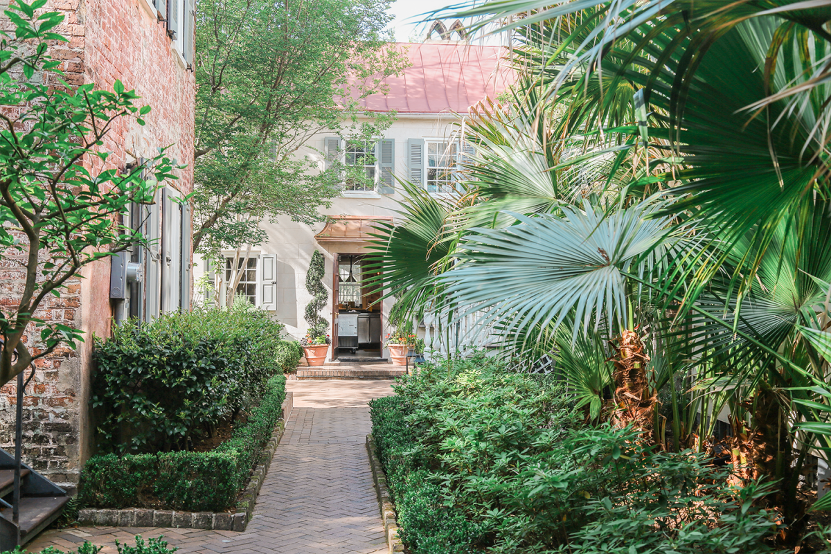 A Guide to the Most Charming Hotels in Charleston - InsideHook