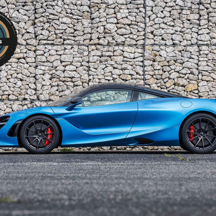 2024 McLaren 750S in blue. We tested and reviewed the new supercar.