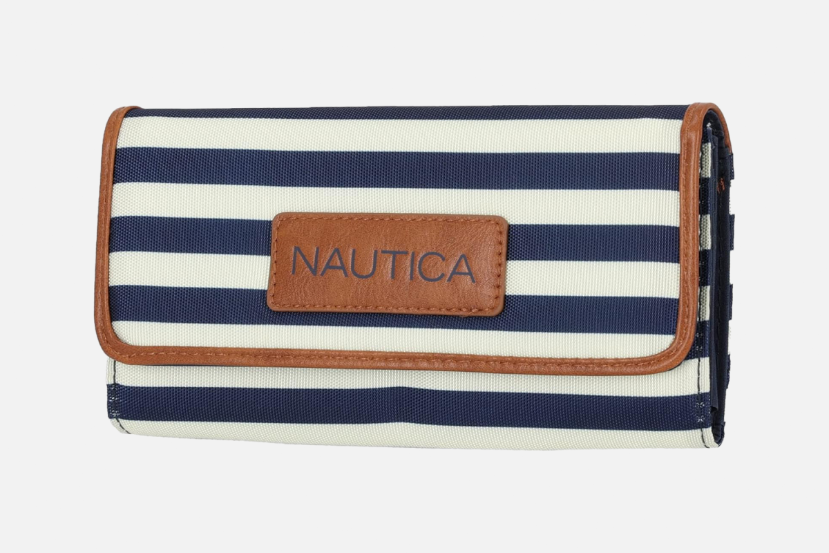 Nautica Carry All Wallet
