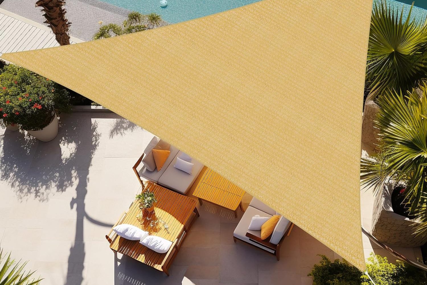 Shade&Beyond Triangle Sun Shade