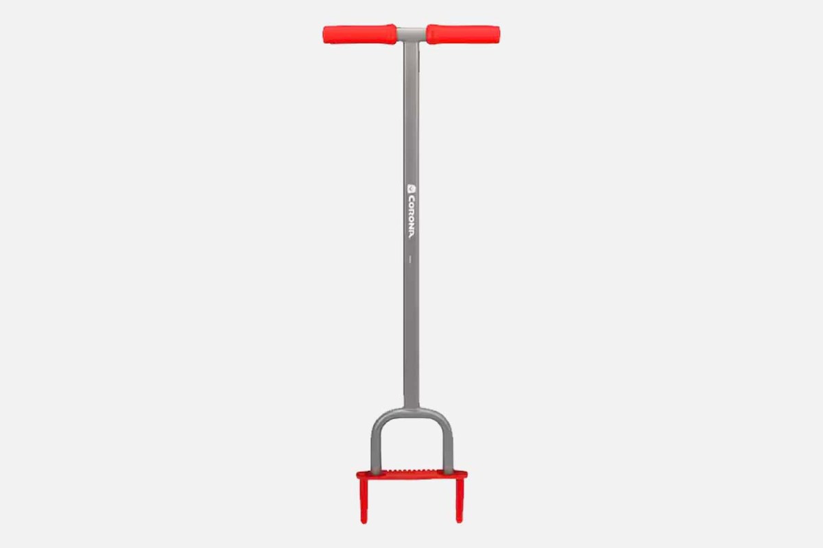 MAX YardBREATHER Aerator with Auto-Eject 3.5 in. Soil Plugs