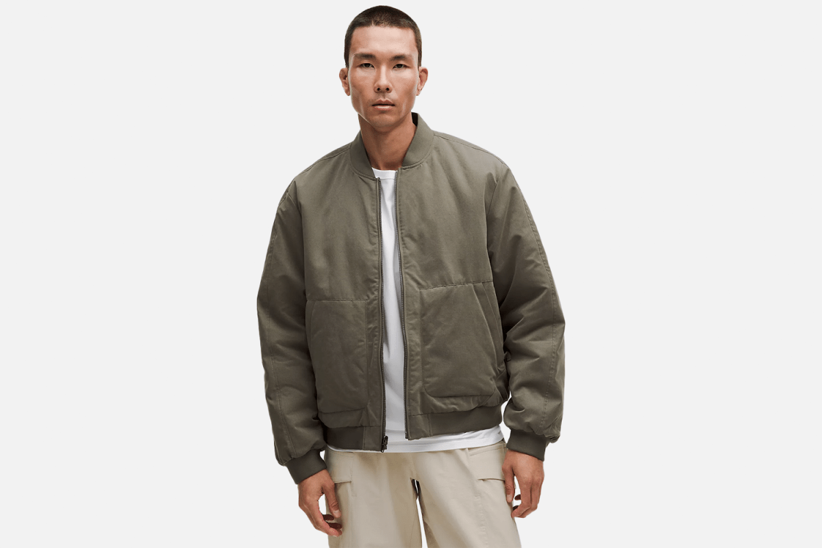 lululemon <strong><strong>Reversible Insulated Bomber Jacket</strong></strong>