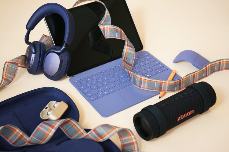 Tech gift guide items