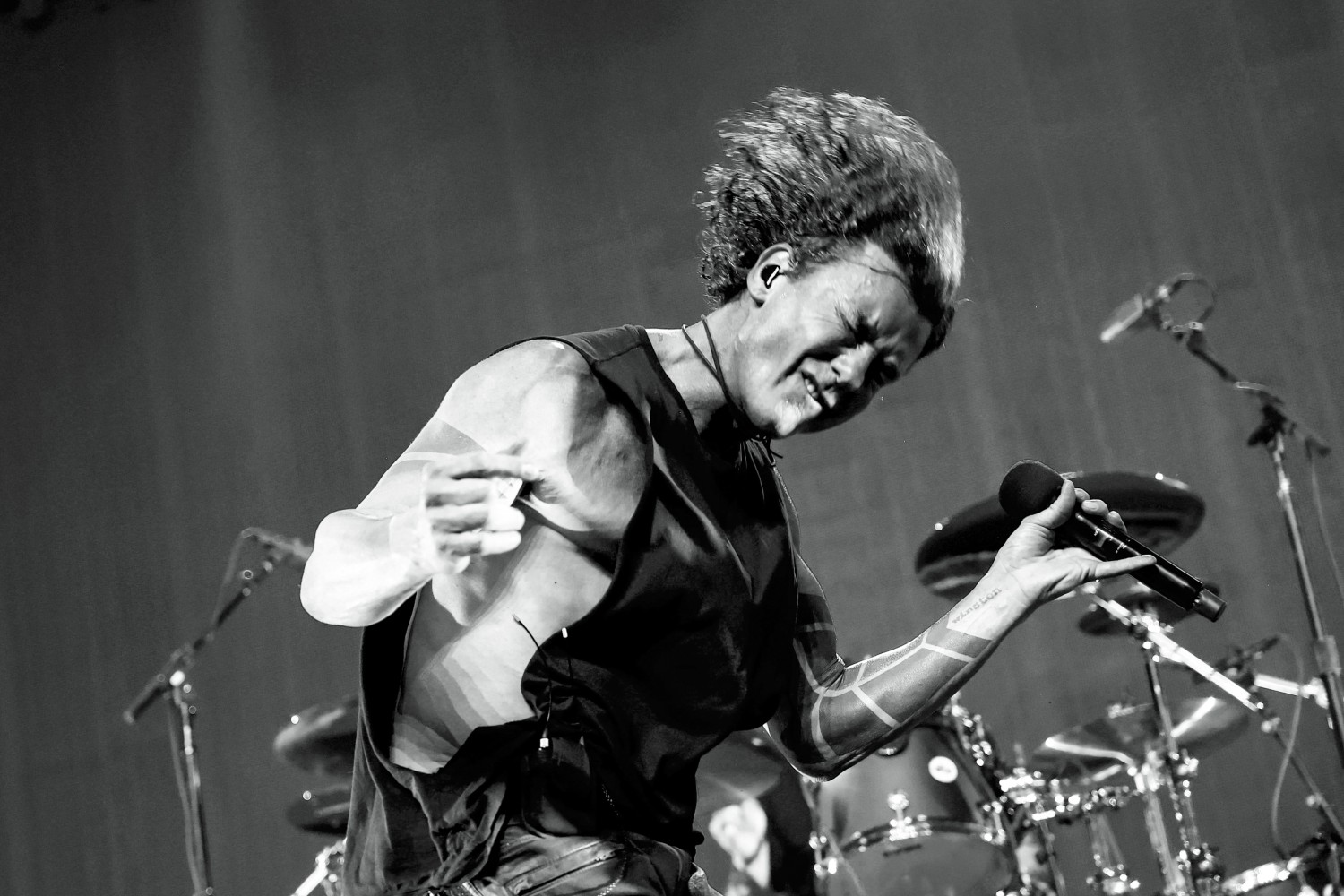 Gavin Rossdale on stage