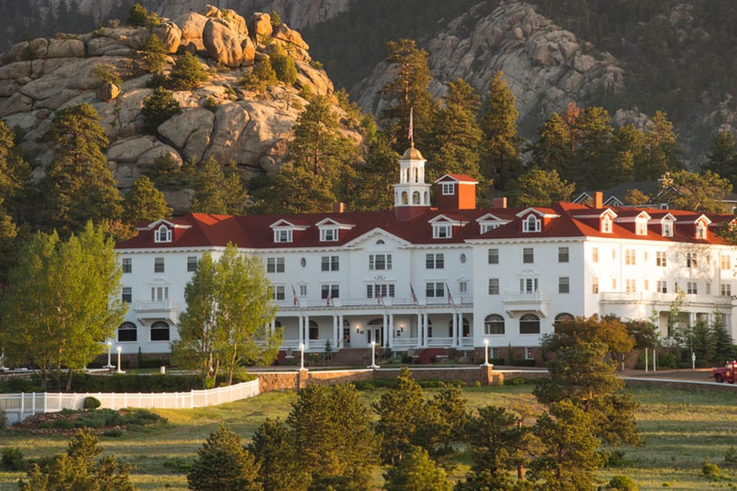 Stanley Hotel exterior