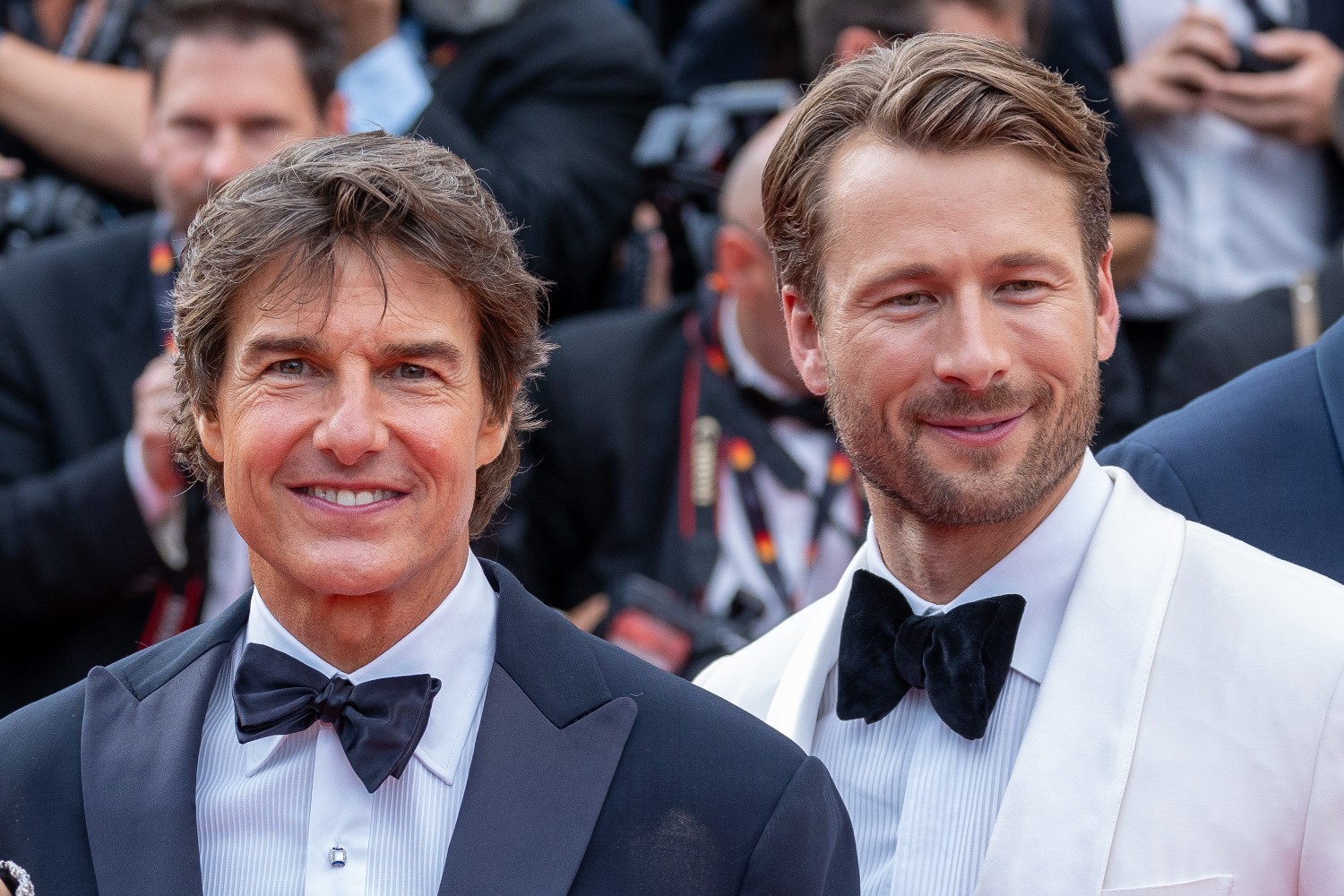 Tom Cruise and Glen Powell at "Top Gun: Maverick"