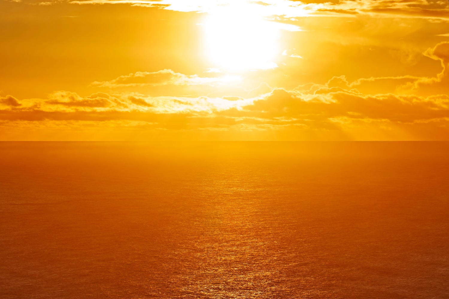 Hot sun above the ocean