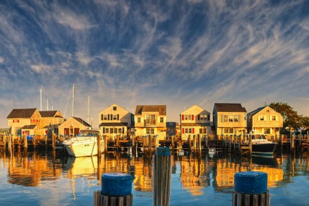 Waterfront houses in Nantucket