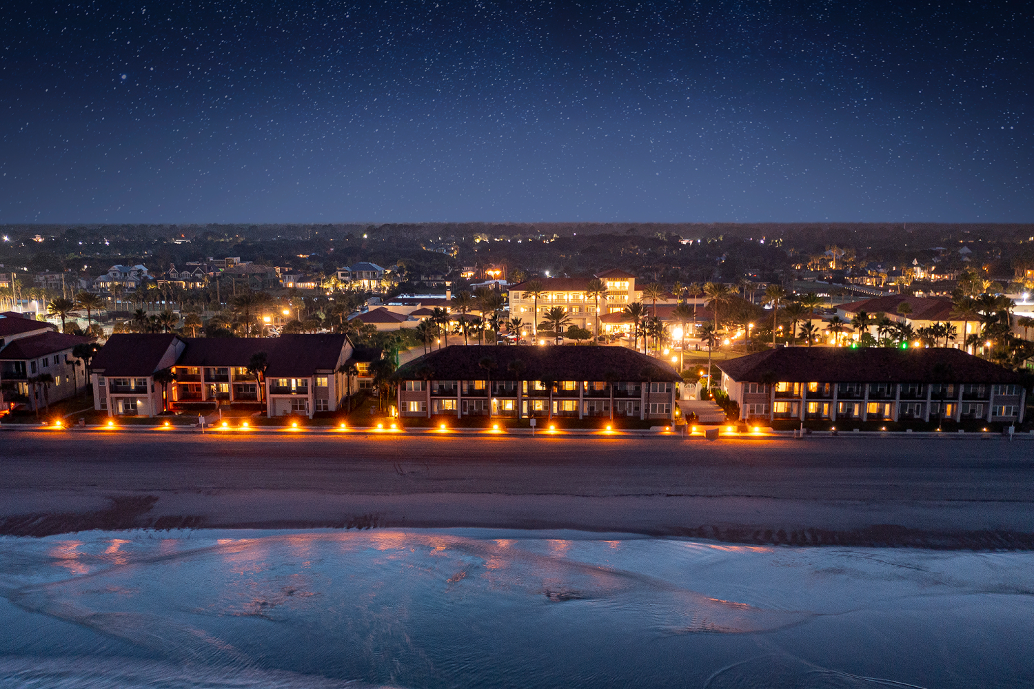 Ponte Vedra Inn & Club at night.